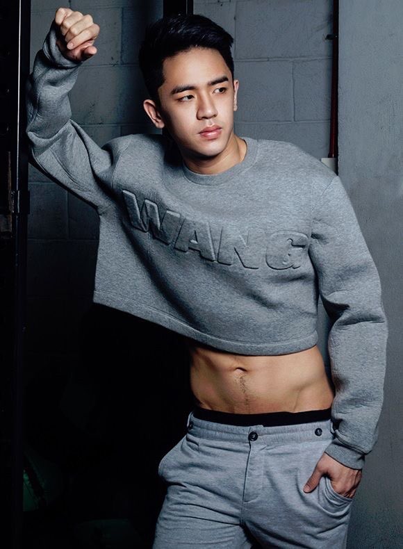The return of the crop top in male's fashion