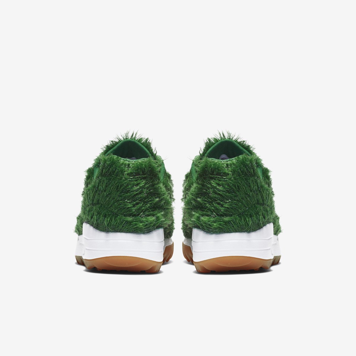 Would You Wear These Weird Nike Sneakers Made Of âGrassâ? â SatisFashion Uganda